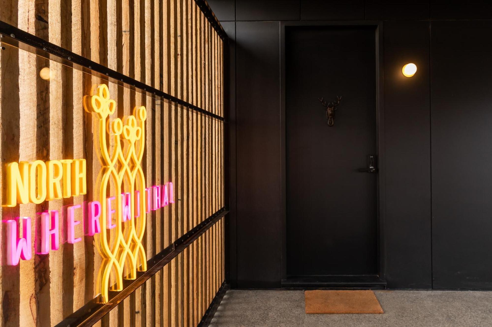 Wherewithal Luxury Suites Carlton Bagian luar foto