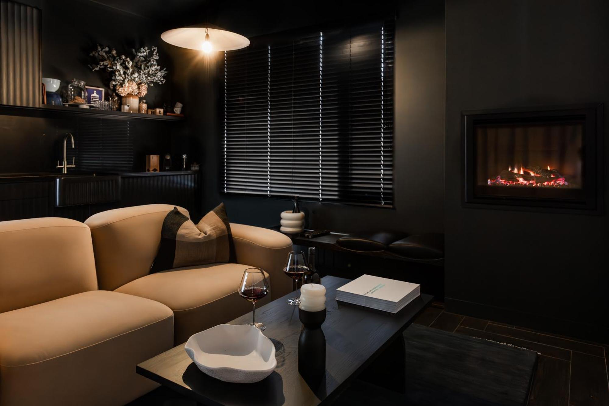 Wherewithal Luxury Suites Carlton Bagian luar foto