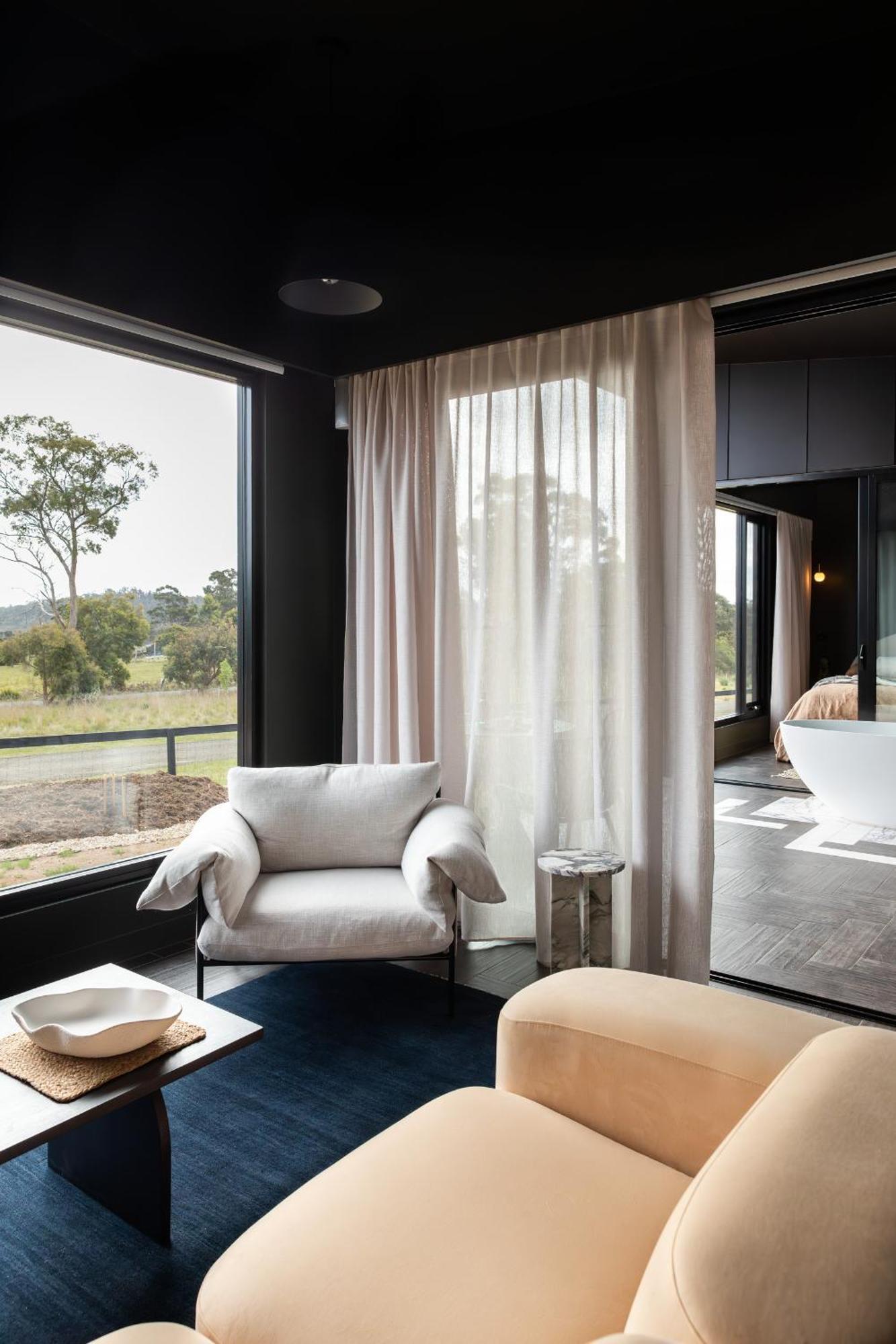 Wherewithal Luxury Suites Carlton Bagian luar foto